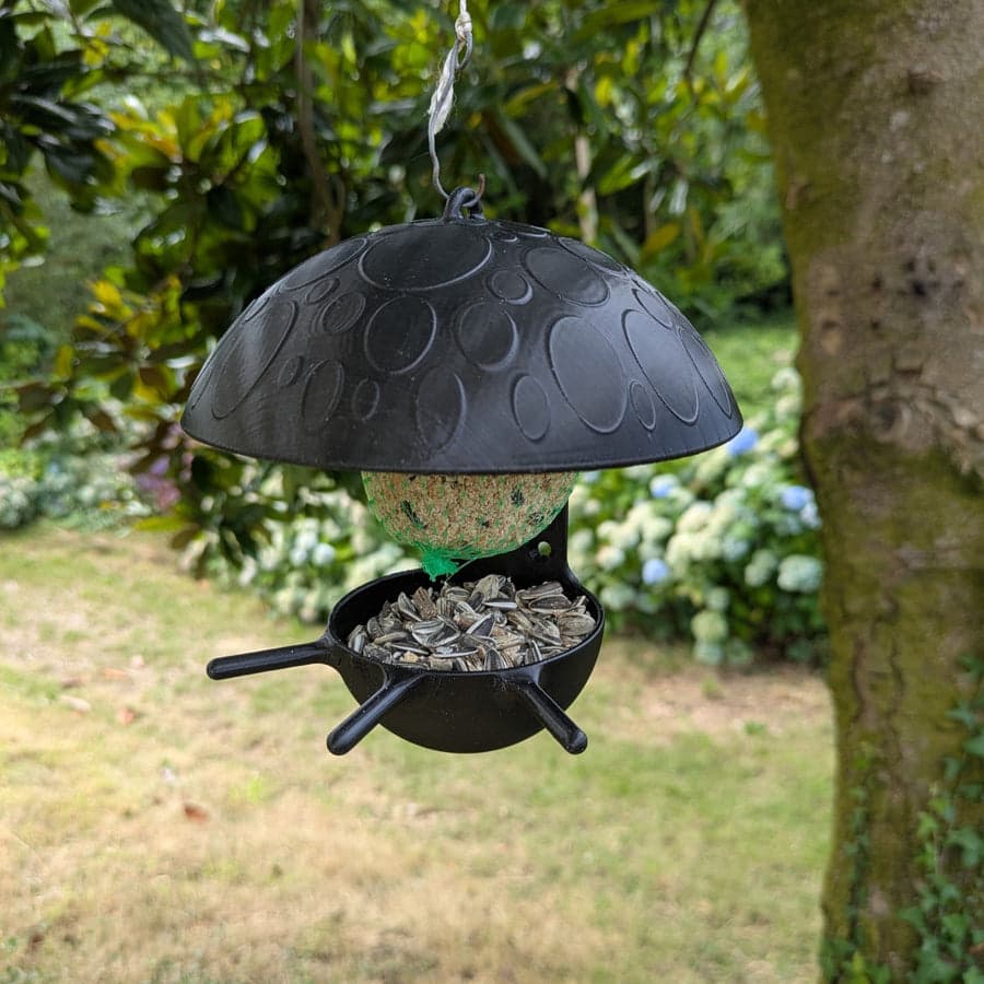 Mangeoire à boules de graisse Le Champignon