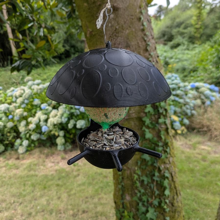 Mangeoire à boules de graisse Le Champignon — vue 2