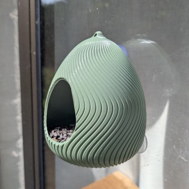 Mangeoire de fenêtre L’Œuf — vue 2